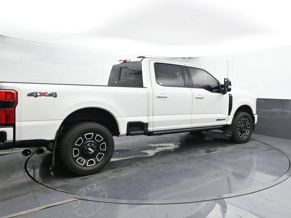 Used 2025 Ford F250 Platinum AWD/4WD image 3