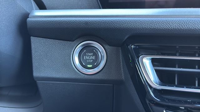 Certified 2025 Chevrolet Traverse LT image 28