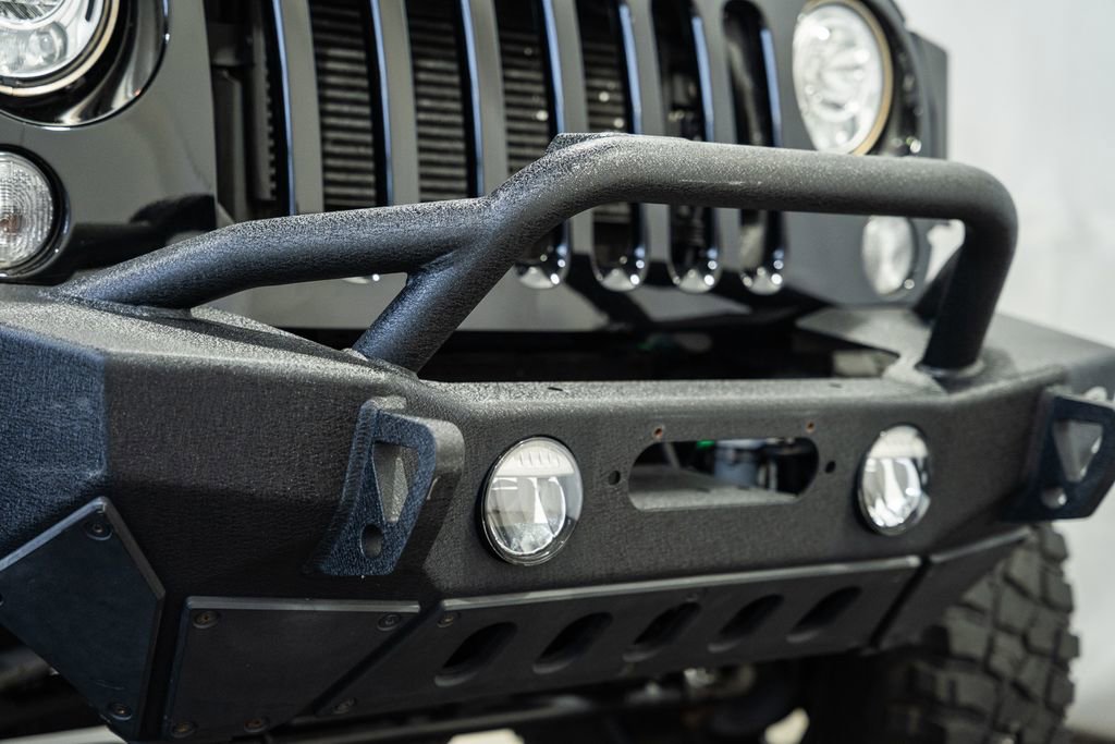 Used 2018 Jeep Wrangler Unlimited Rubicon w/ Connectivity Group image 15