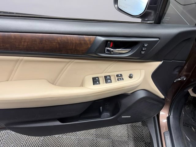 Used 2019 Subaru Outback 3.6R Limited AWD/4WD image 15