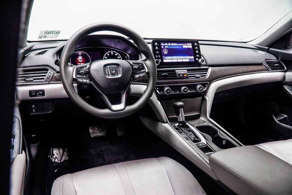 Used 2019 Honda Accord EX image 5