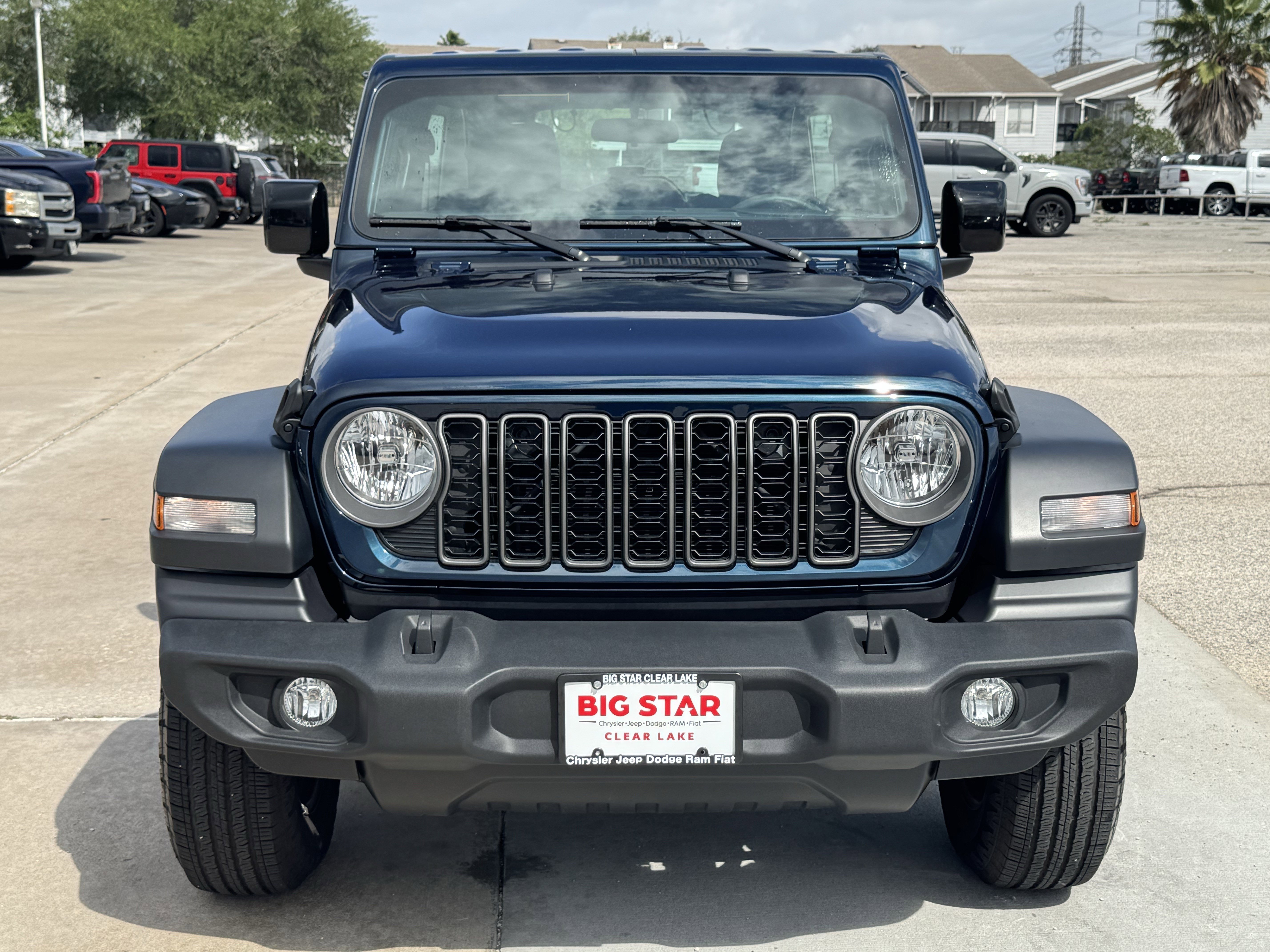 Used 2025 Jeep Wrangler Sport image 3