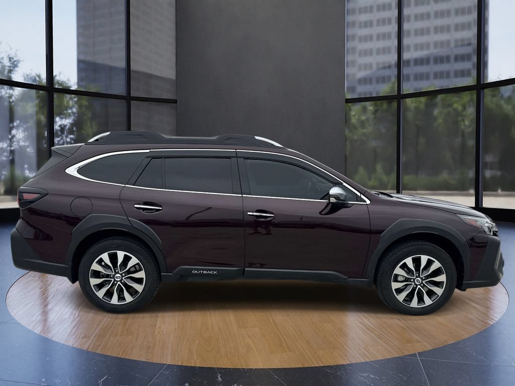 Used 2023 Subaru Outback Touring XT AWD/4WD image 2