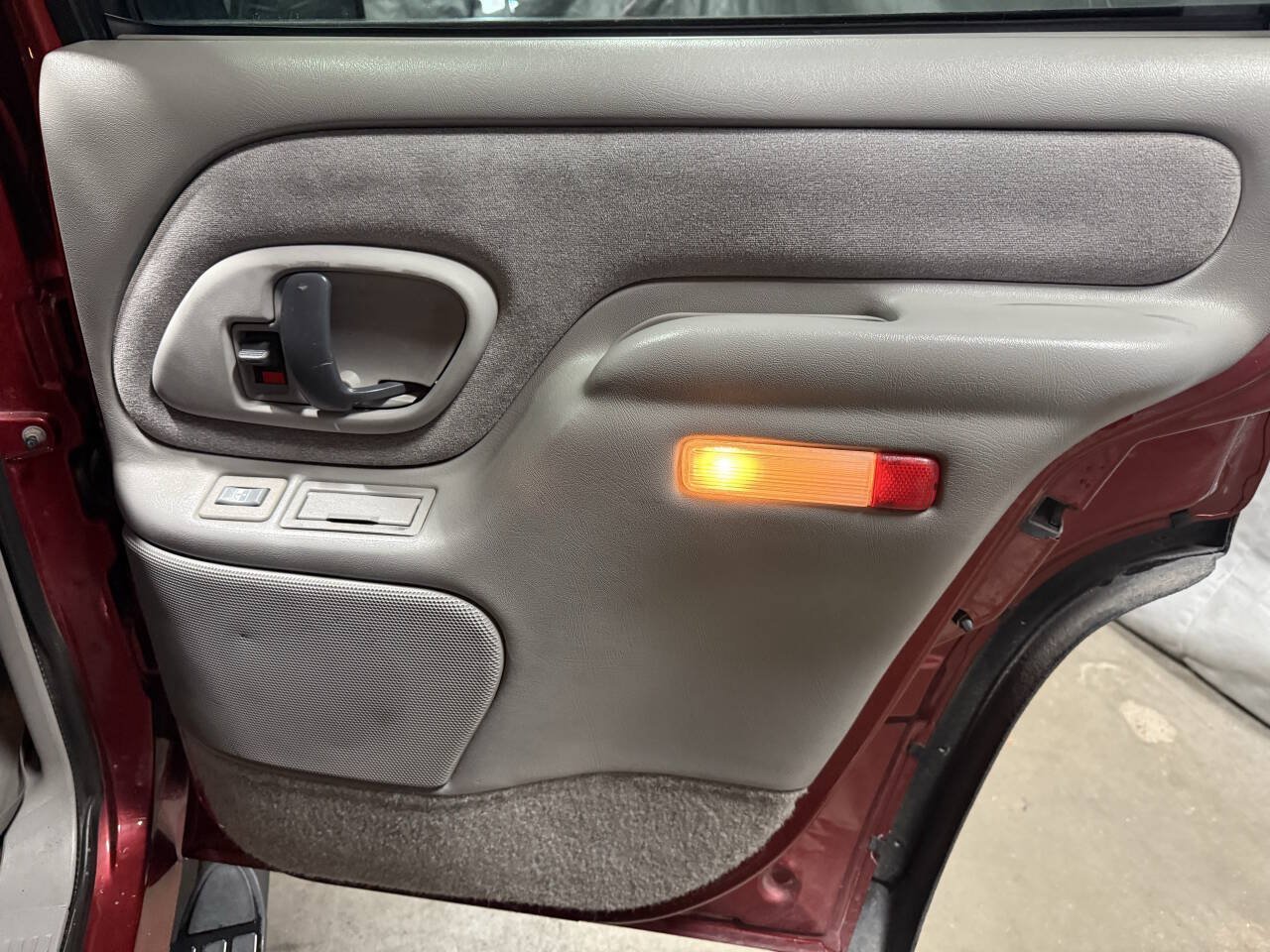 Used 1999 Chevrolet Tahoe Z71 AWD/4WD image 13