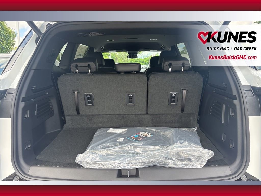 New 2026 Buick Enclave Sport Touring w/ LPO, Floor Liner Package image 7