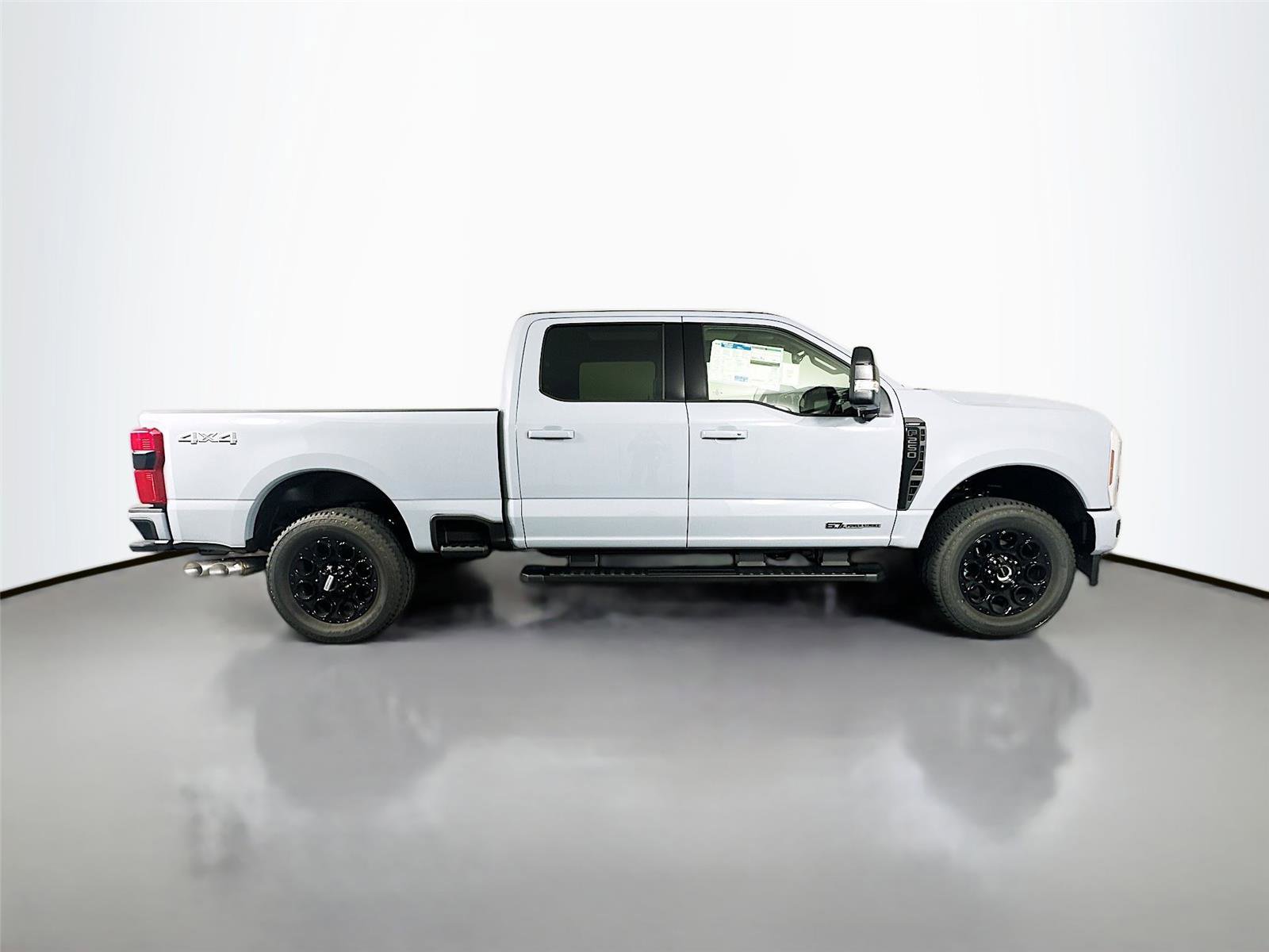 New 2026 Ford F250 Lariat w/ Black Appearance Package AWD/4WD image 8