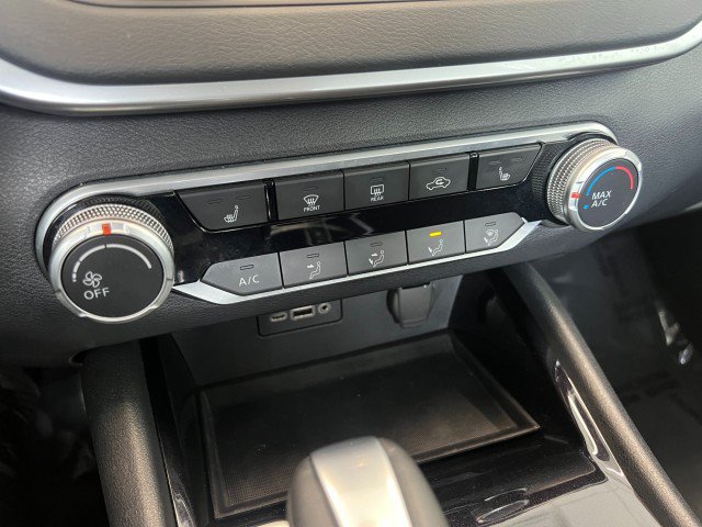 Used 2022 Nissan Altima 2.5 SV w/ SV Premium Package FWD image 21