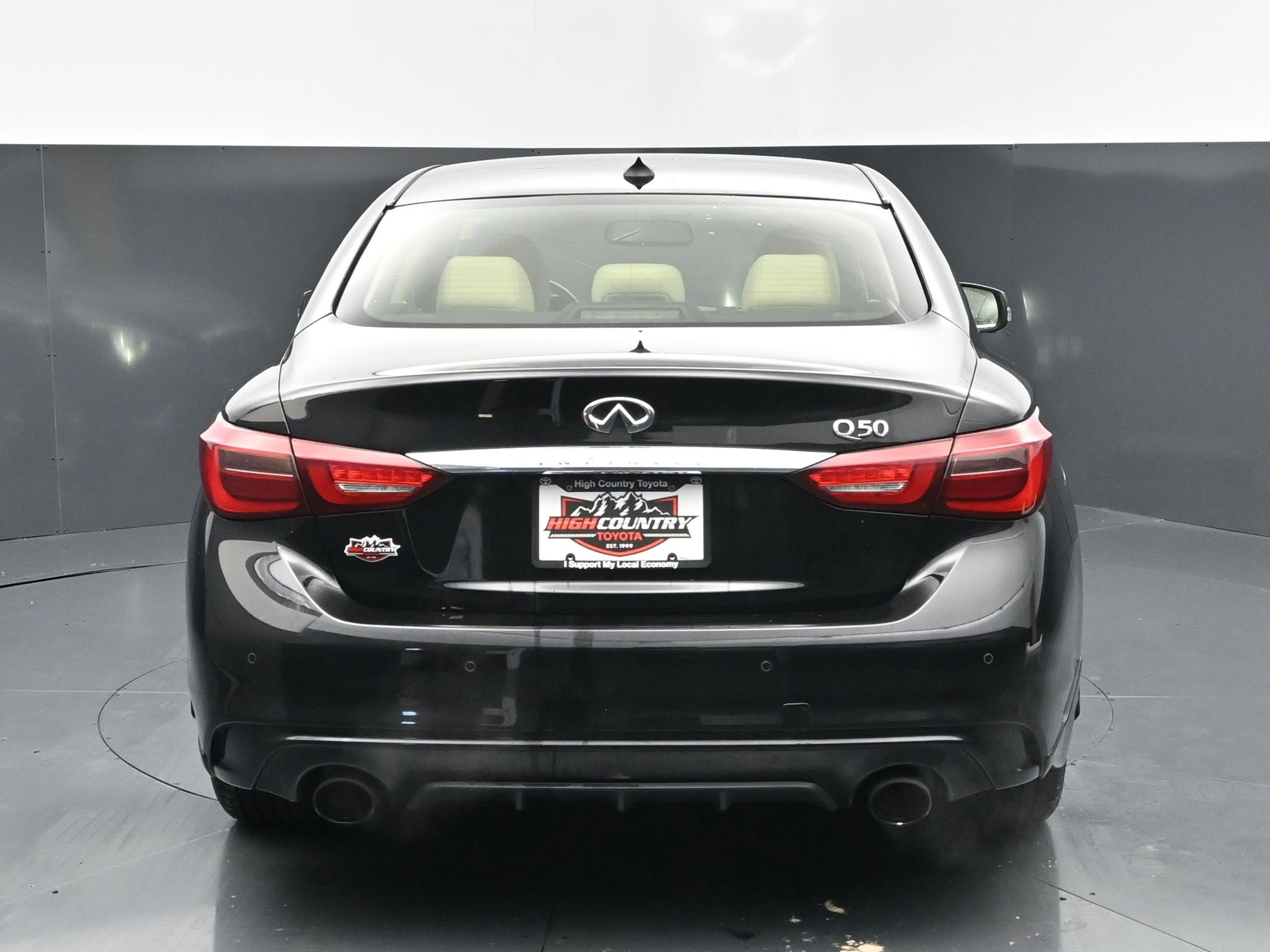 Used 2018 INFINITI Q50 Luxe w/ Sensory Package (Luxe) RWD image 5