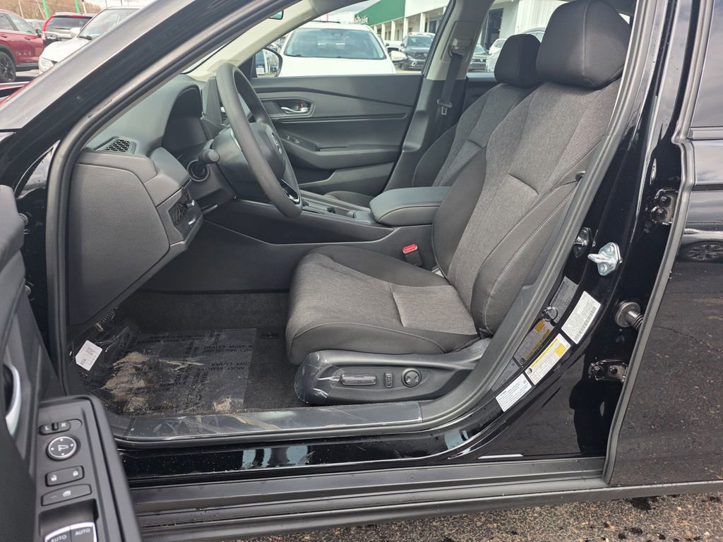 New 2026 Honda Accord SE image 9