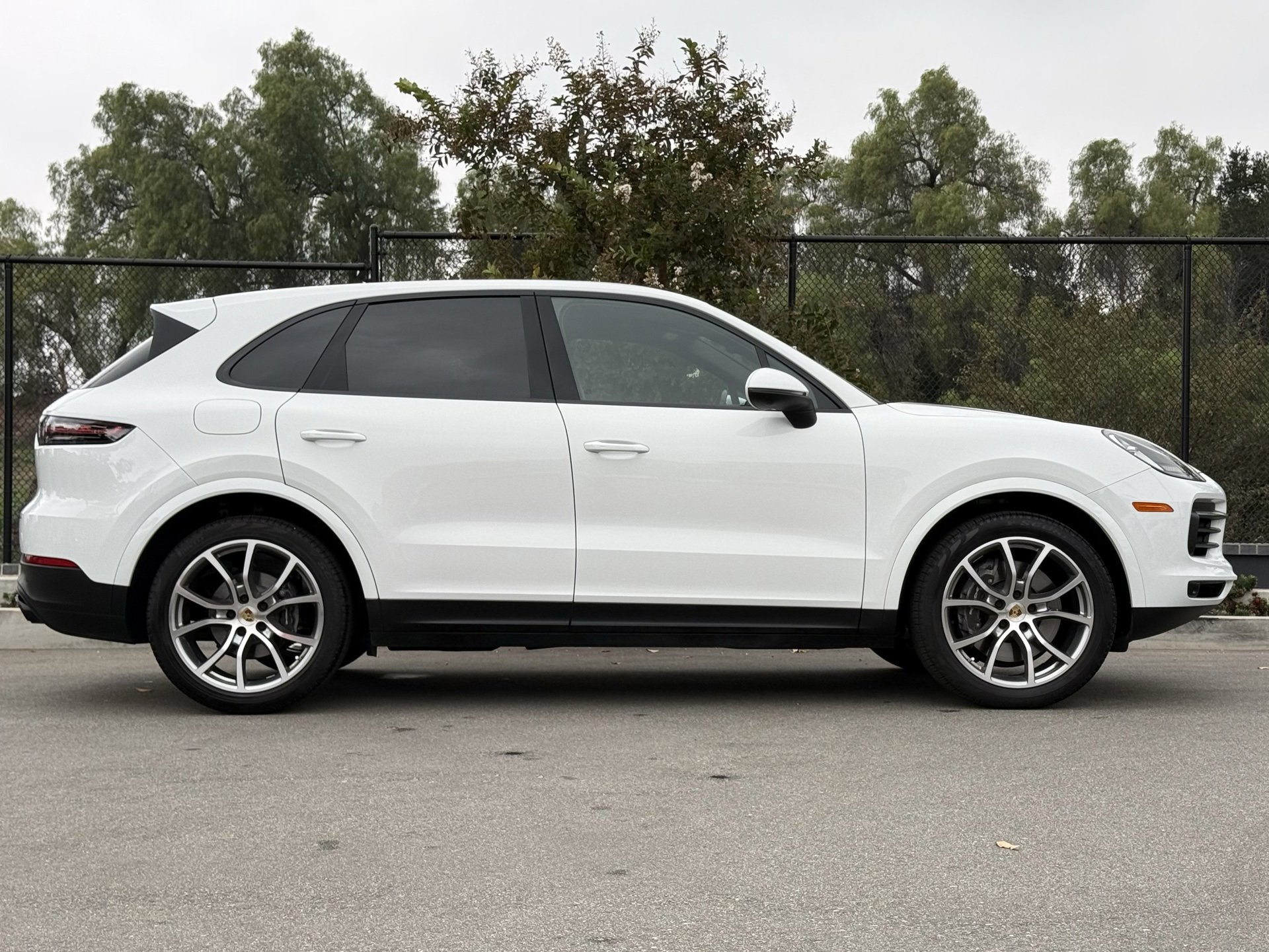 Used 2023 Porsche Cayenne image 8