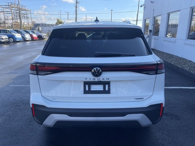 New 2026 Volkswagen Tiguan SE image 7