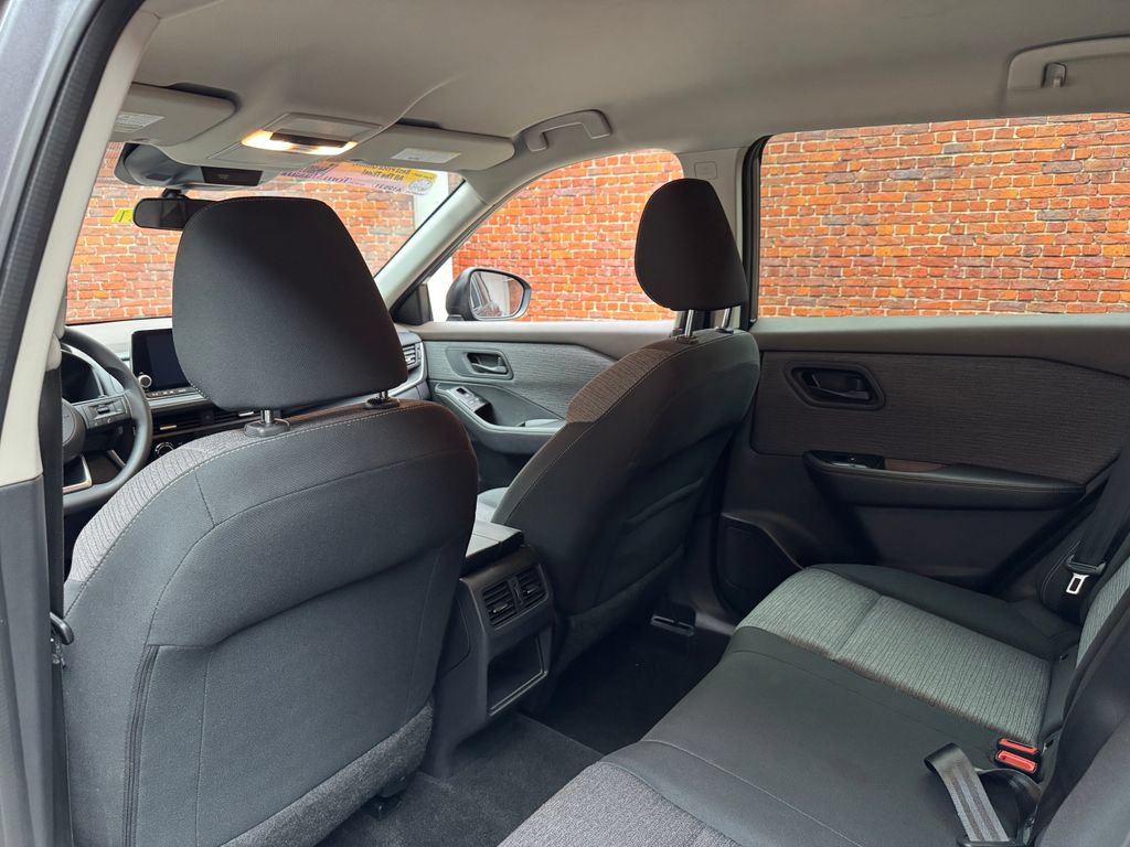 Used 2021 Nissan Rogue S AWD/4WD image 26