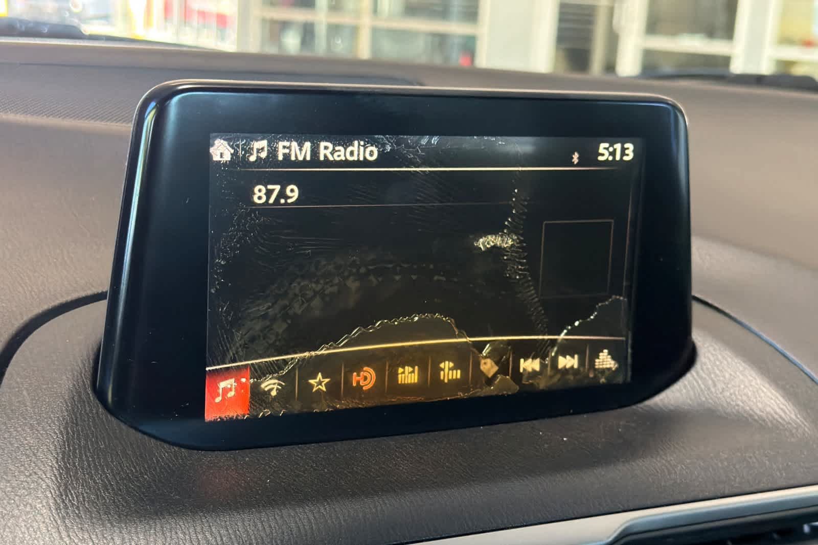 Used 2018 MAZDA MAZDA3 Touring FWD image 18