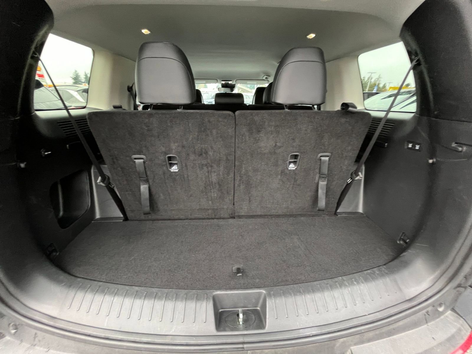 Used 2025 Hyundai Santa Fe SEL image 34