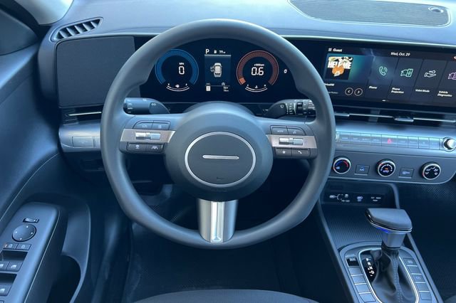 New 2026 Hyundai Kona SE image 14