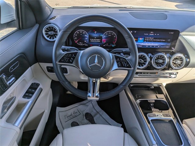 Used 2025 Mercedes-Benz GLA 250 4MATIC image 13