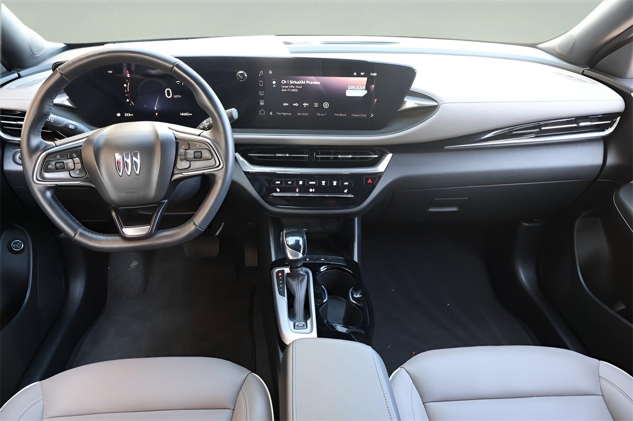 Used 2024 Buick Envista Avenir image 11