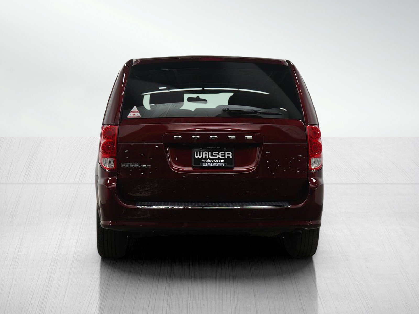 Used 2018 Dodge Grand Caravan SE image 4