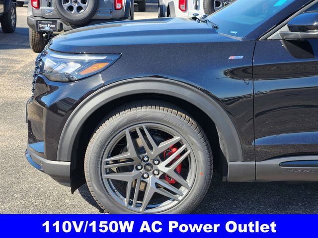New 2026 Ford Explorer ST-Line w/ ST-Line Street Pack image 9