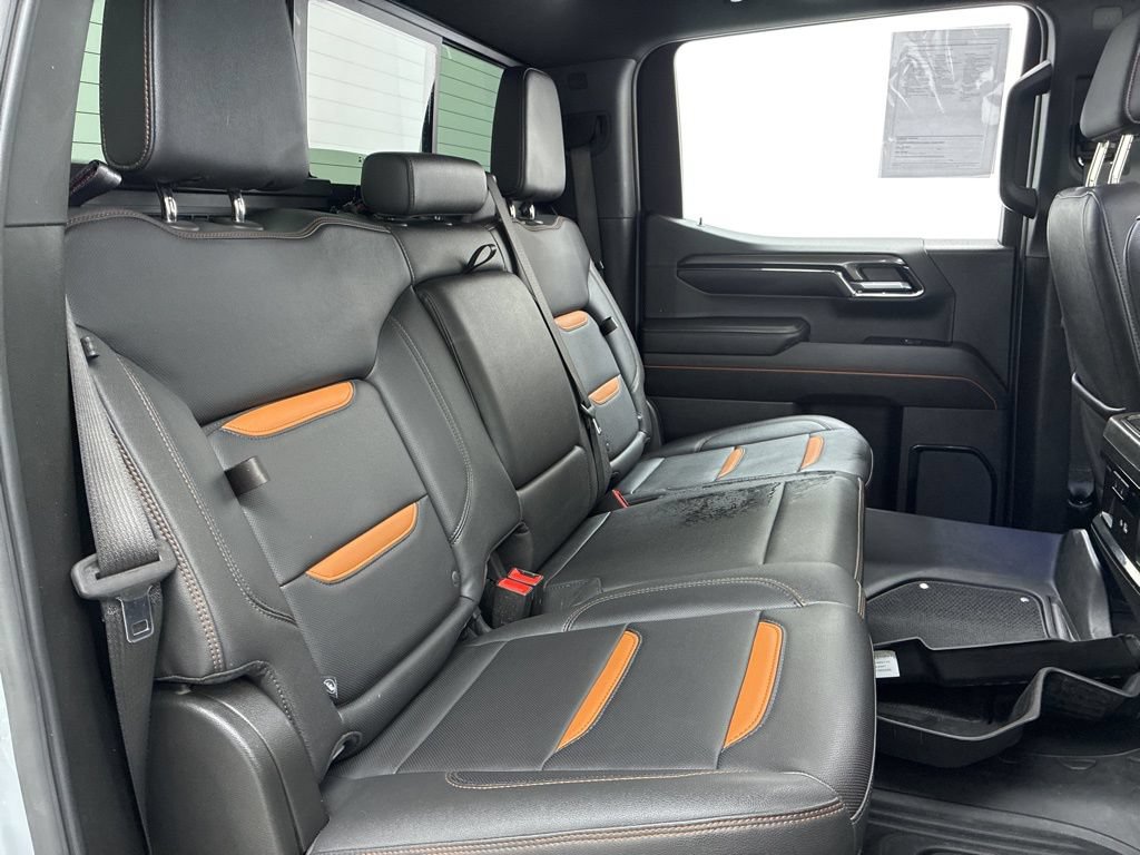 Used 2024 GMC Sierra 1500 AT4 w/ Technology Package AWD/4WD image 44