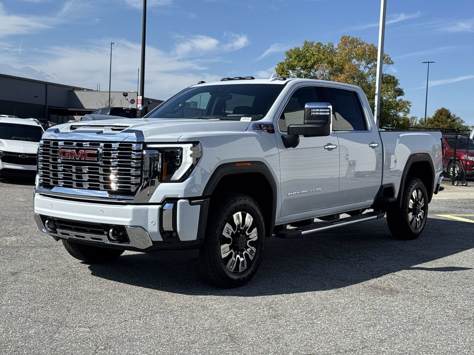 Used 2026 GMC Sierra 2500 Denali w/ Technology Package AWD/4WD image 5