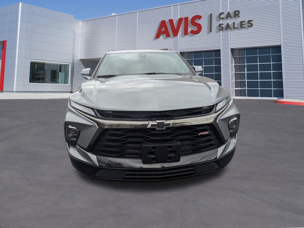 Used 2025 Chevrolet Blazer RS image 2