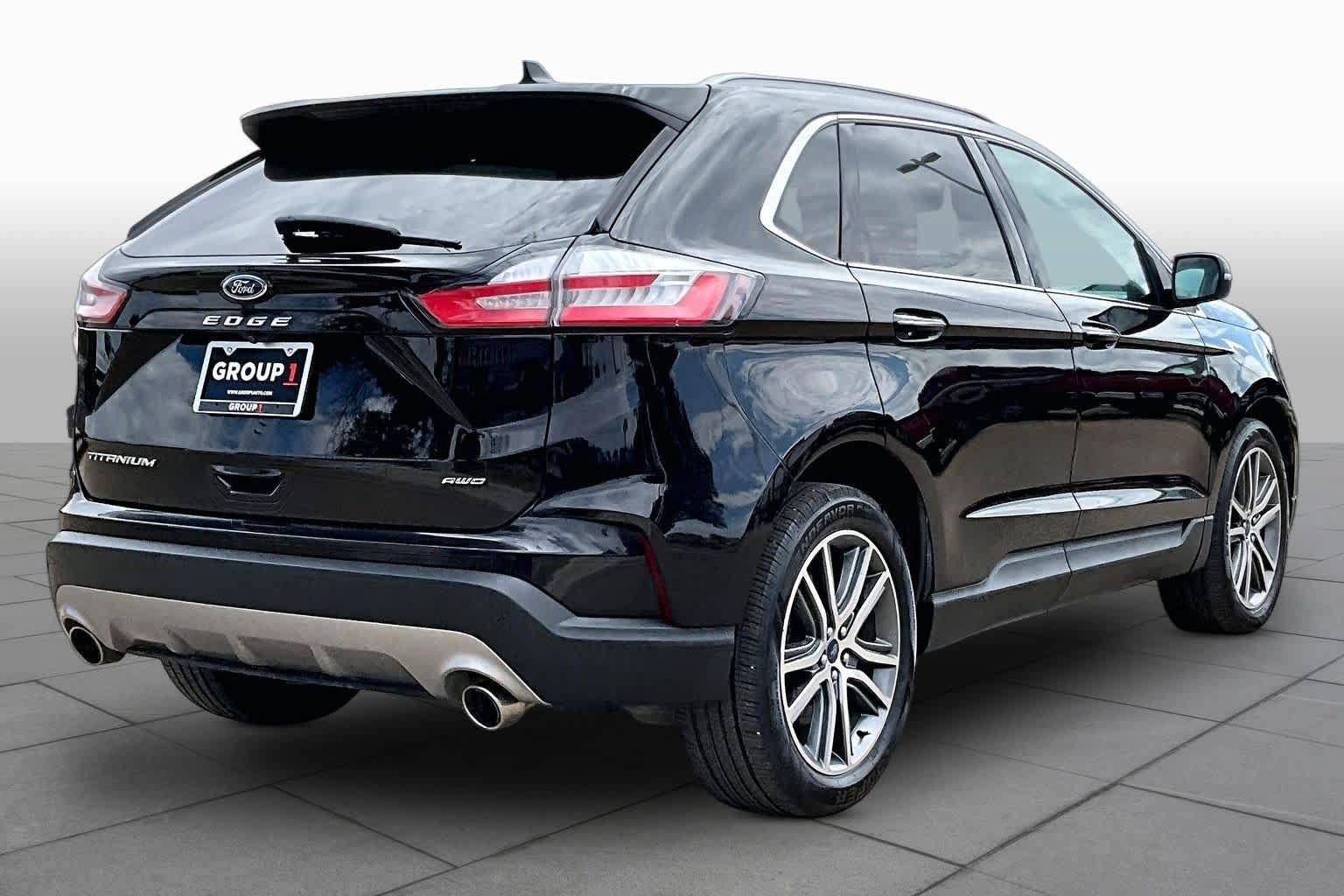Used 2022 Ford Edge Titanium AWD/4WD image 13