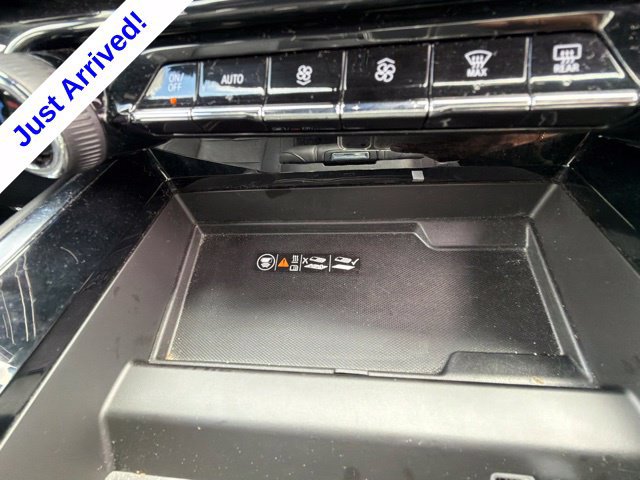 Used 2025 Chevrolet Tahoe LT RWD image 32