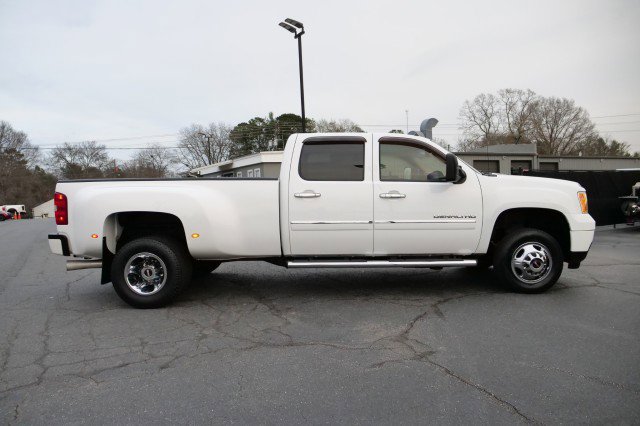 Used 2011 GMC Sierra 3500 Denali image 30