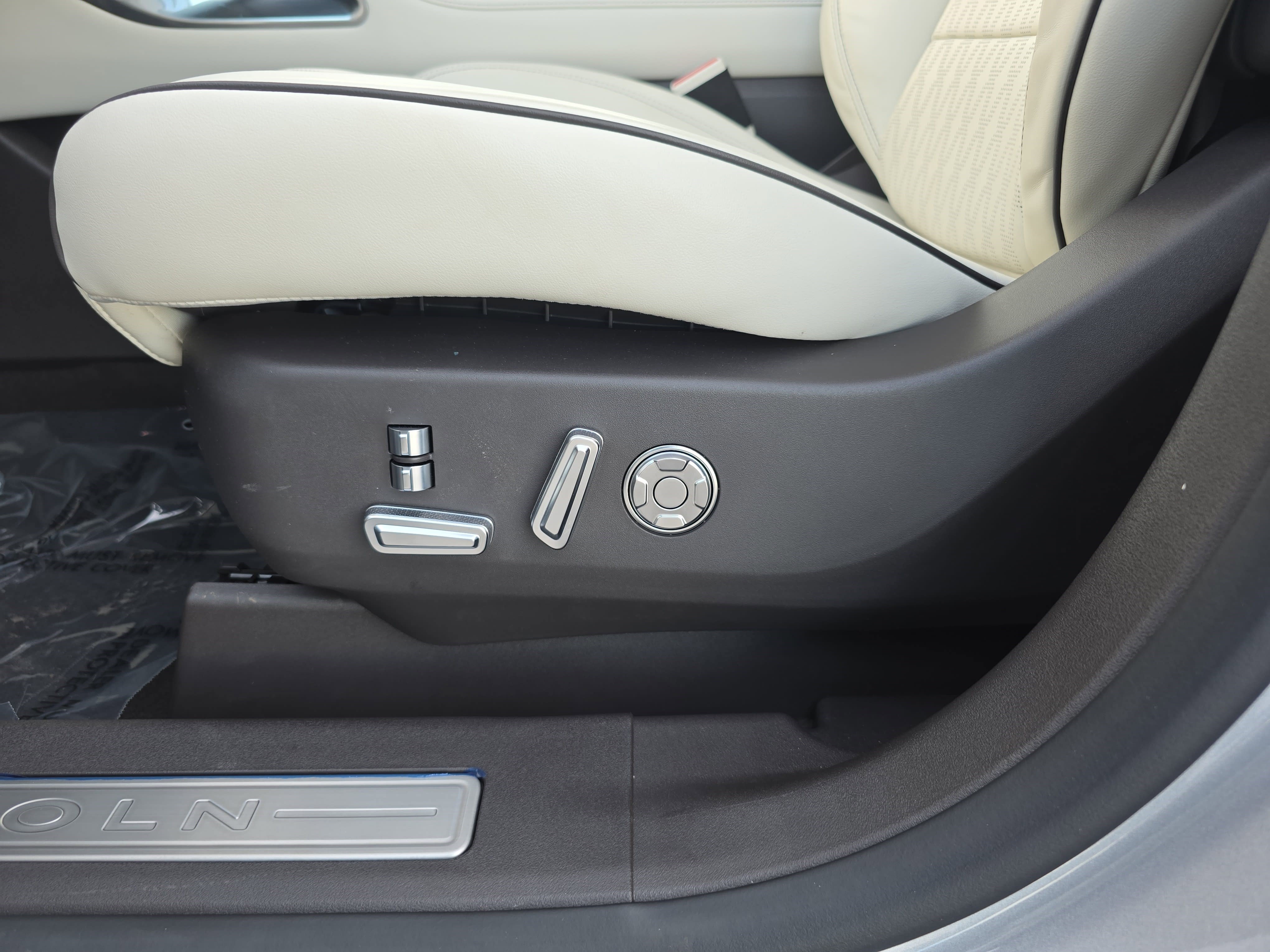 New 2026 Lincoln Nautilus Black Label AWD/4WD image 29