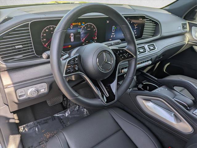 Used 2025 Mercedes-Benz GLS 450 4MATIC image 10