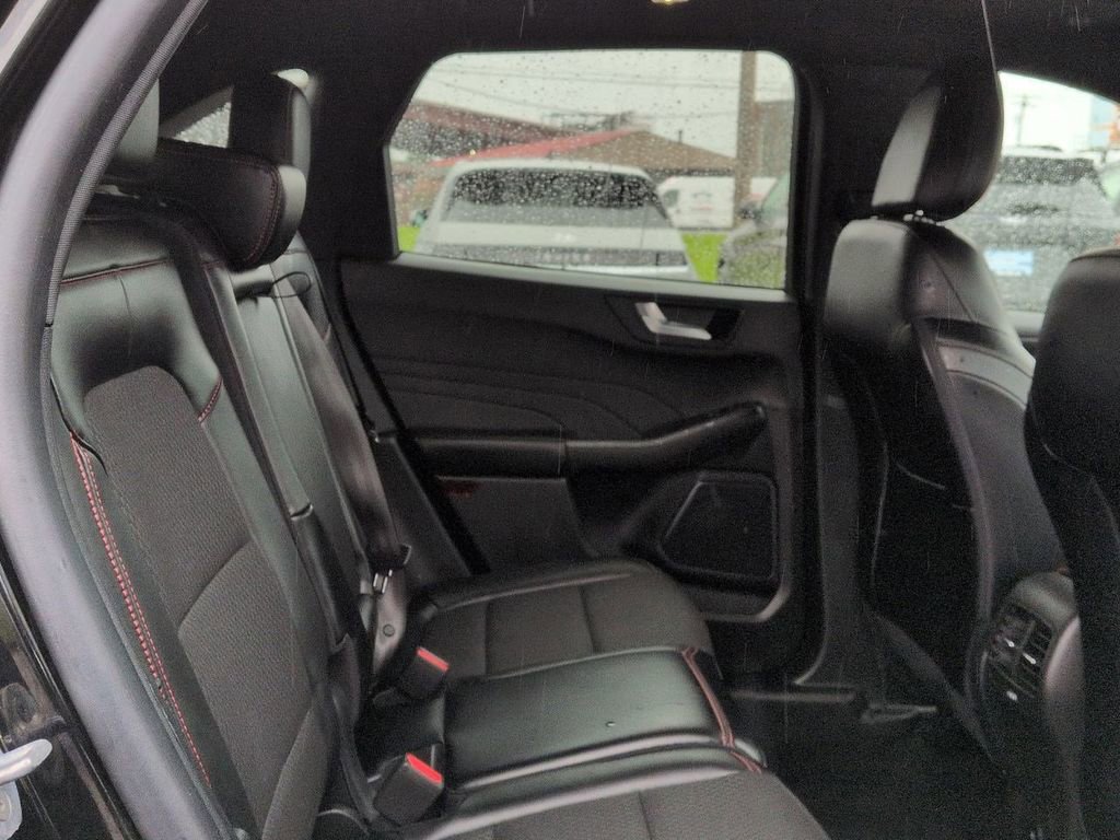 Used 2024 Ford Escape ST-Line w/ Tech Pack #1 image 28