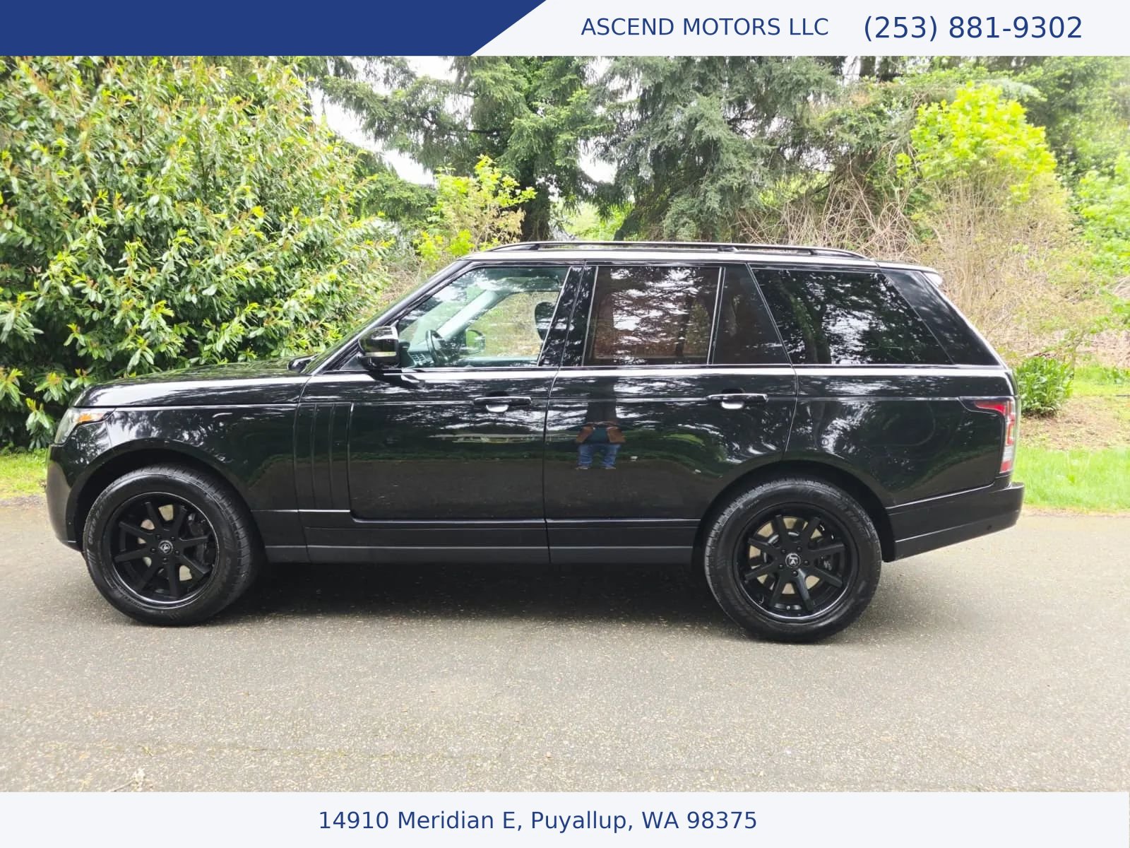 Used 2015 Land Rover Range Rover Supercharged AWD/4WD image 2