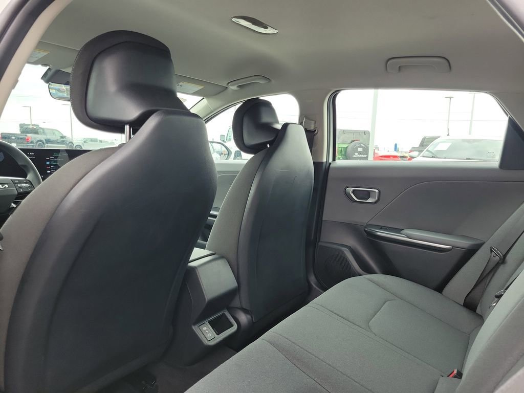 Used 2025 Kia K4 FWD image 16