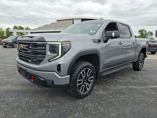 Used 2025 GMC Sierra 1500 AT4 w/ AT4 Premium Package AWD/4WD image 3