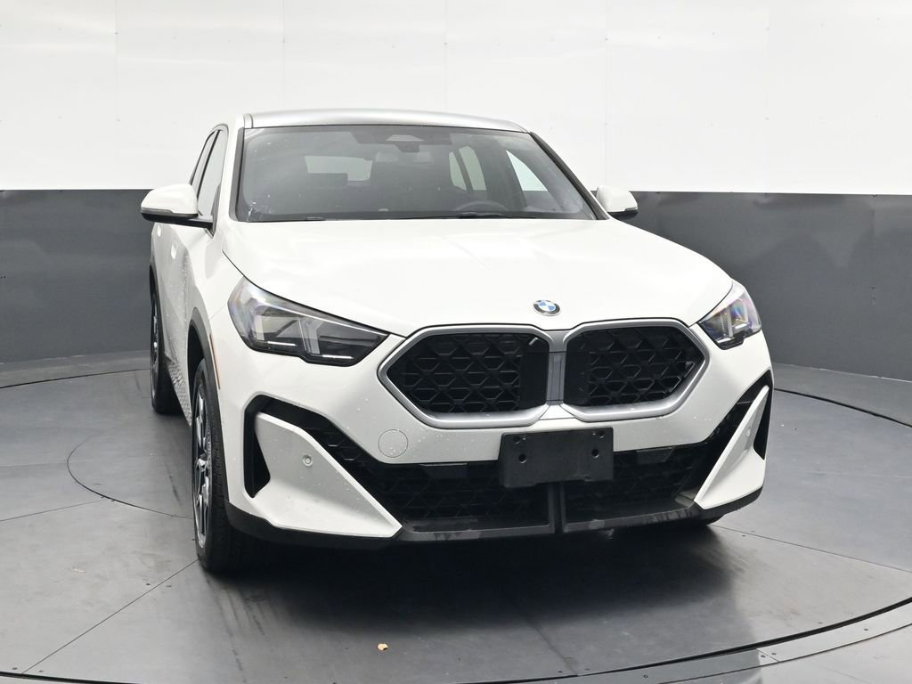 Used 2025 BMW X2 xDrive28i image 11