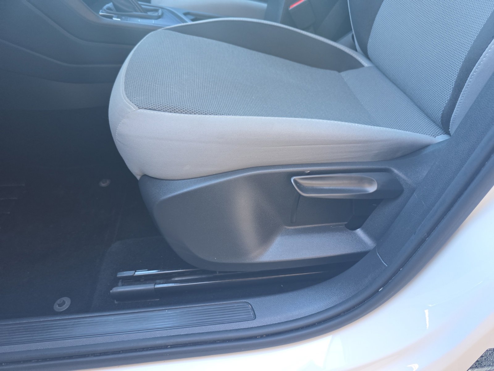 Used 2023 Volkswagen Taos S image 14