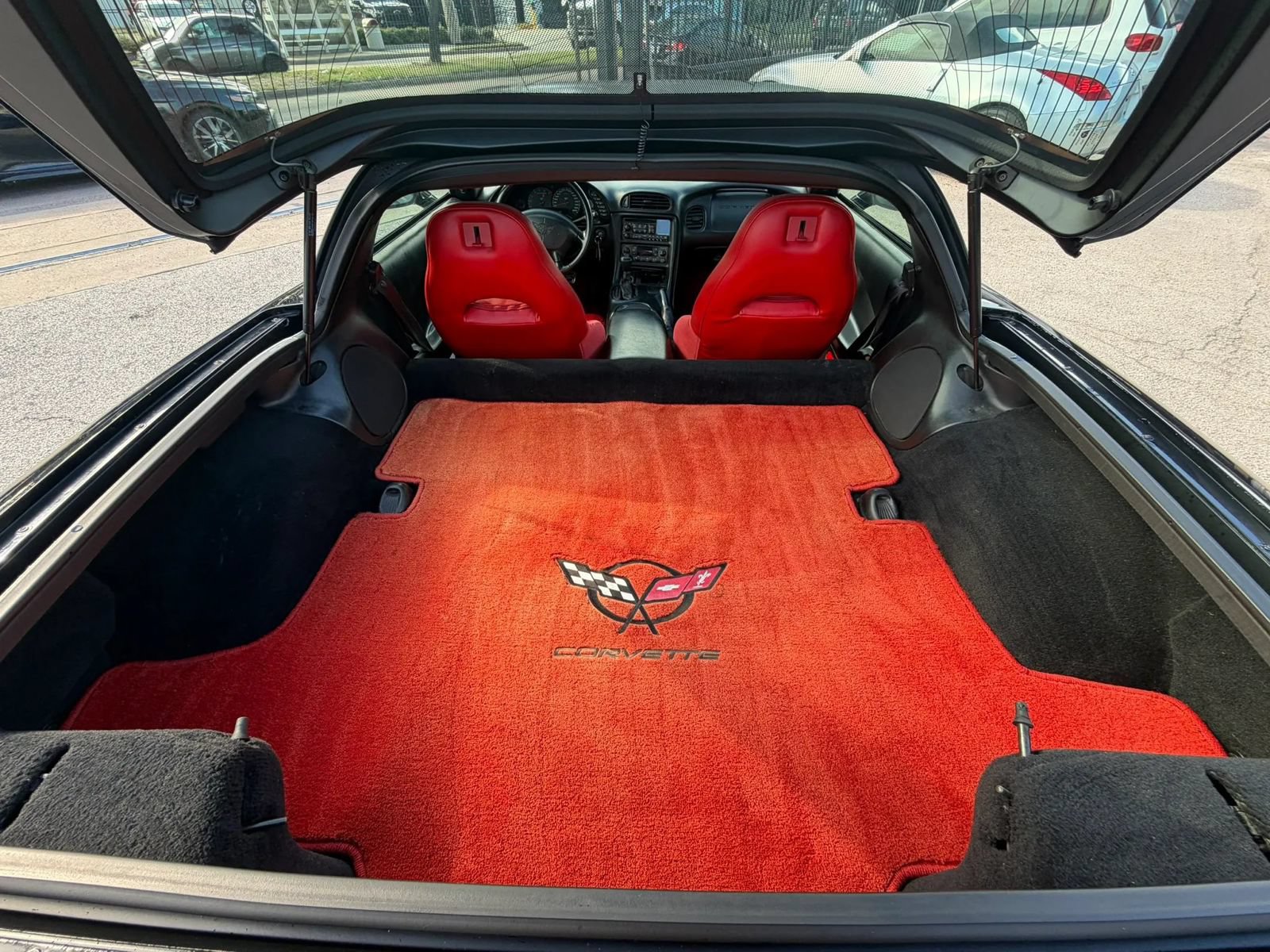 Used 1999 Chevrolet Corvette Coupe w/ Memory Pkg RWD image 27