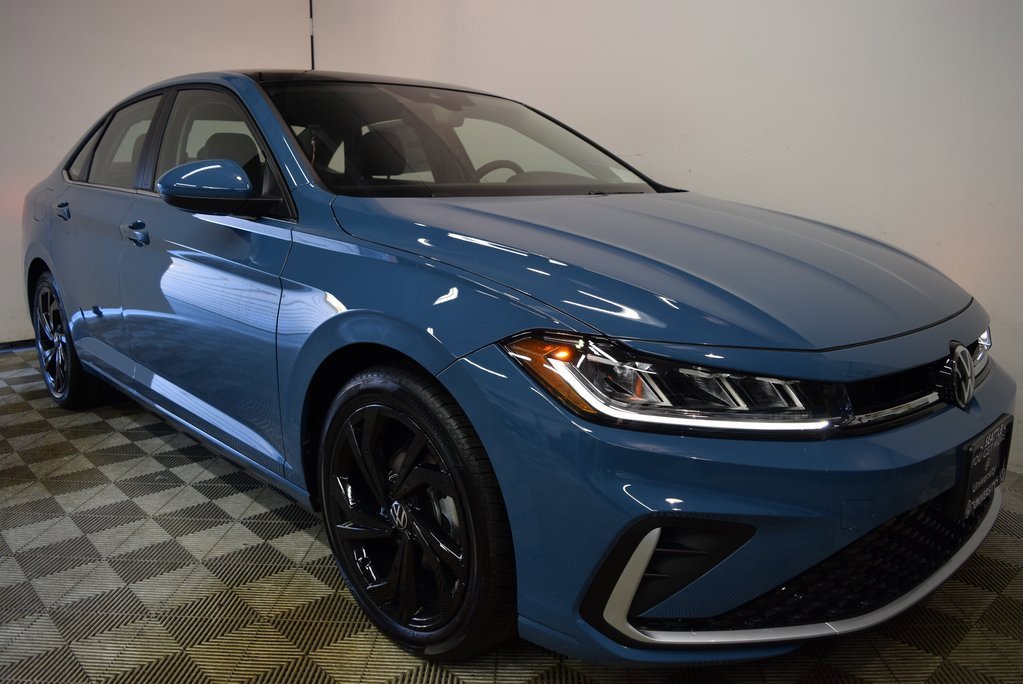 New 2026 Volkswagen Jetta SE