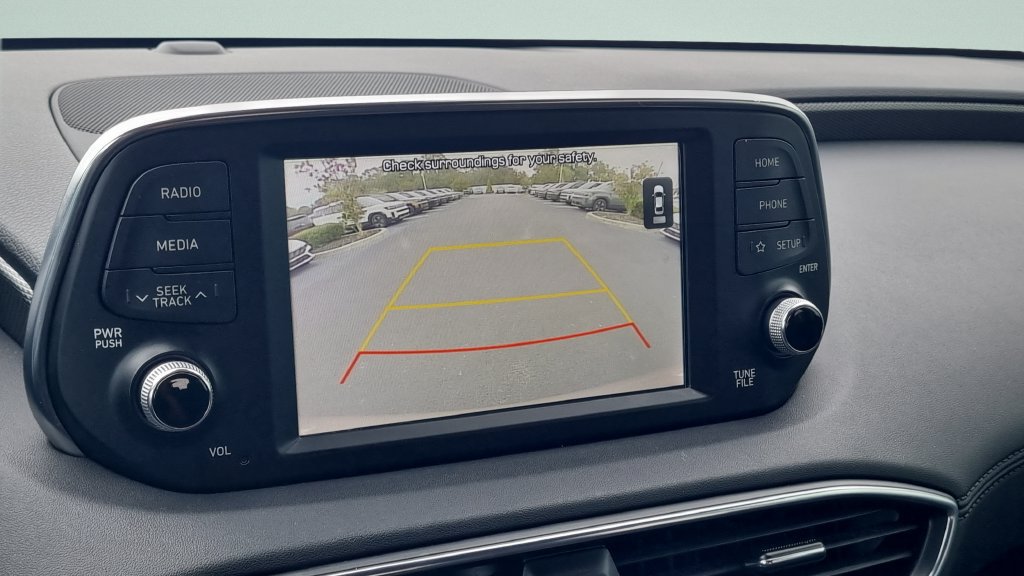 Used 2020 Hyundai Santa Fe SEL FWD image 18