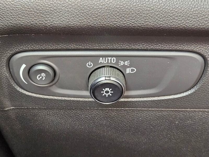 Used 2023 Buick Envision Preferred w/ Sport Touring Package image 21