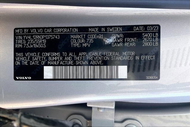 Used 2023 Volvo XC60 B5 Plus image 6