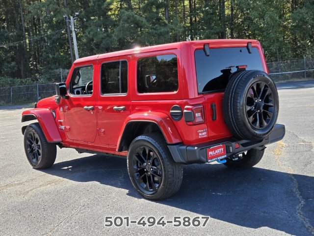 Used 2024 Jeep Wrangler Unlimited Sahara AWD/4WD image 3