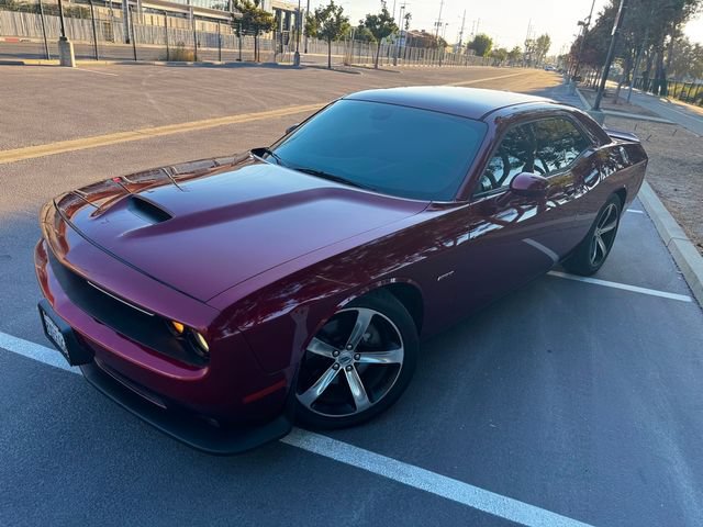 Used 2019 Dodge Challenger R/T w/ Driver Convenience Group RWD image 10