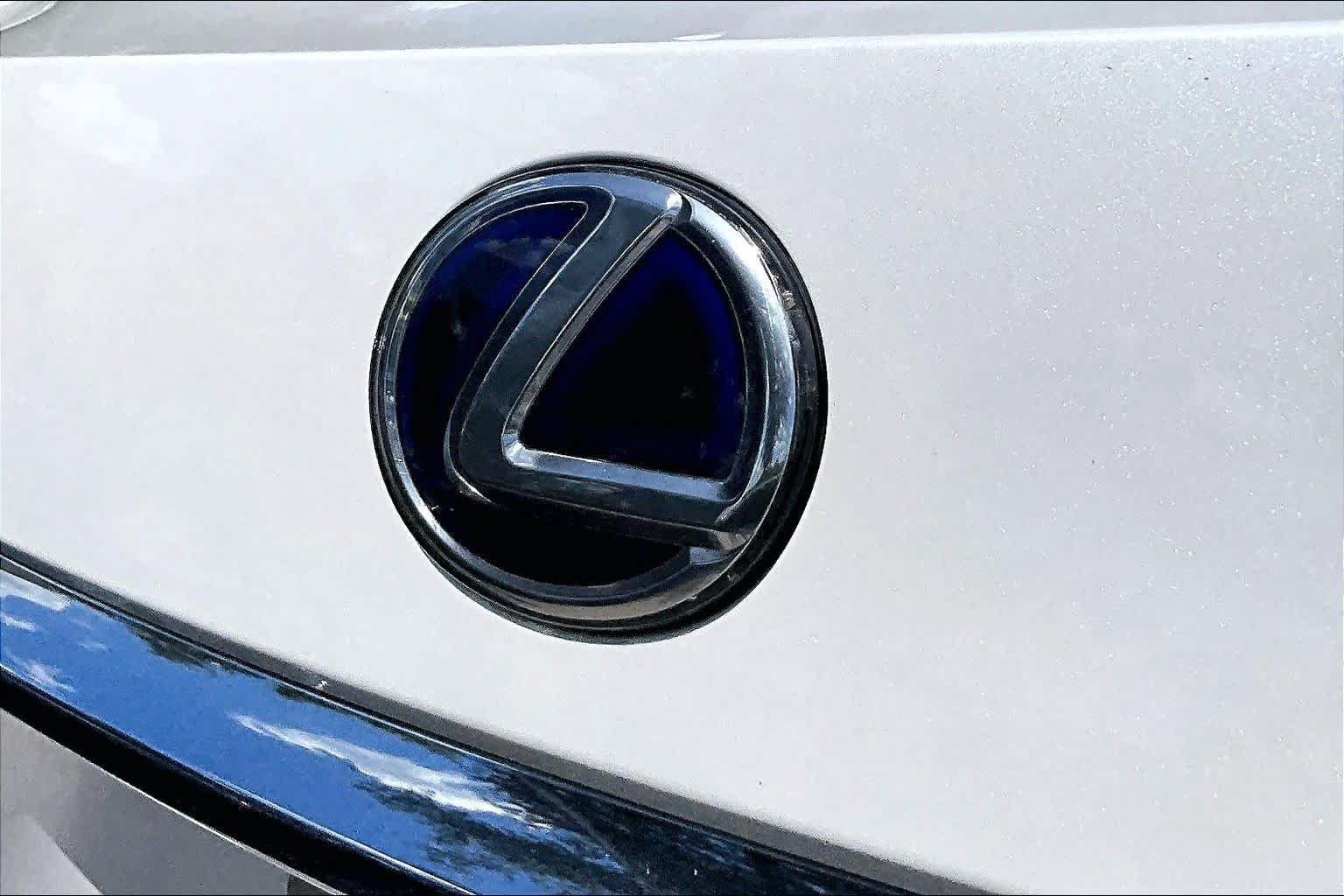 Used 2022 Lexus RX 450h AWD w/ Luxury Package image 31