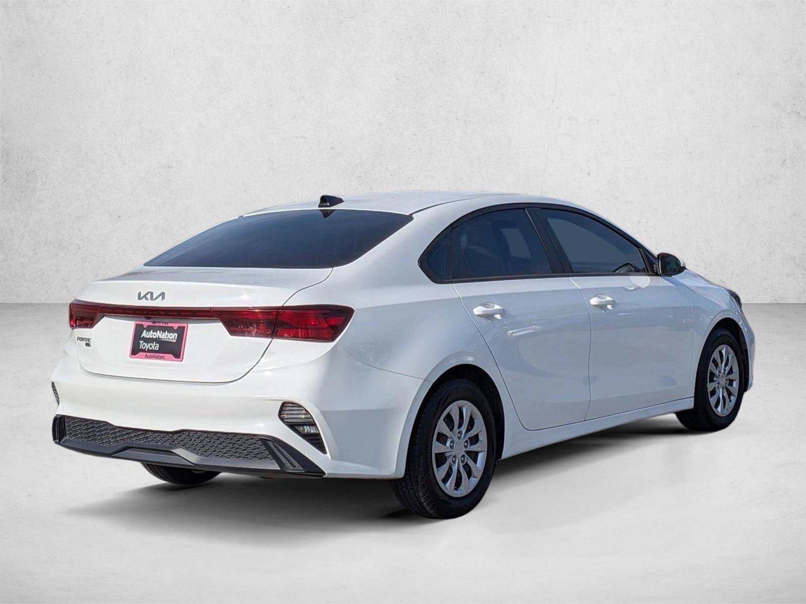 Used 2023 Kia Forte LX FWD image 5