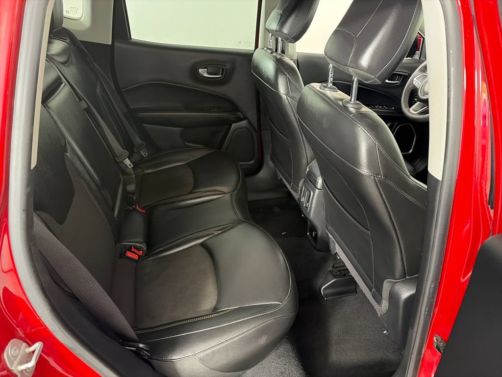Used 2021 Jeep Compass Latitude FWD image 27
