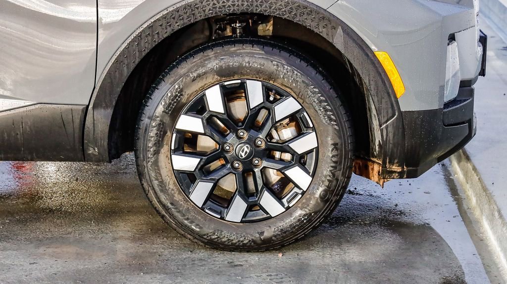 Used 2025 Hyundai Santa Cruz SEL image 11