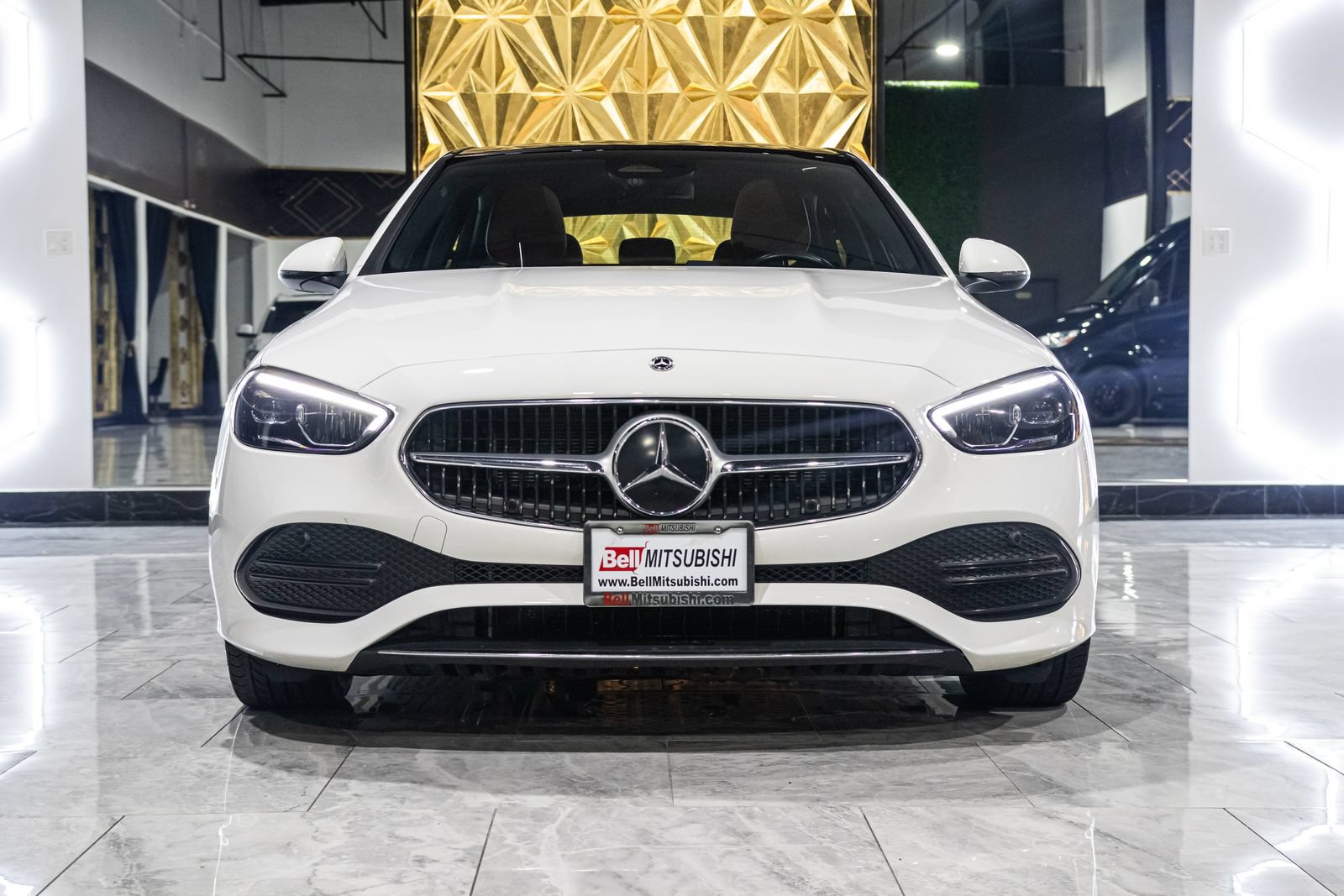 Used 2025 Mercedes-Benz C 300 4MATIC Sedan image 3