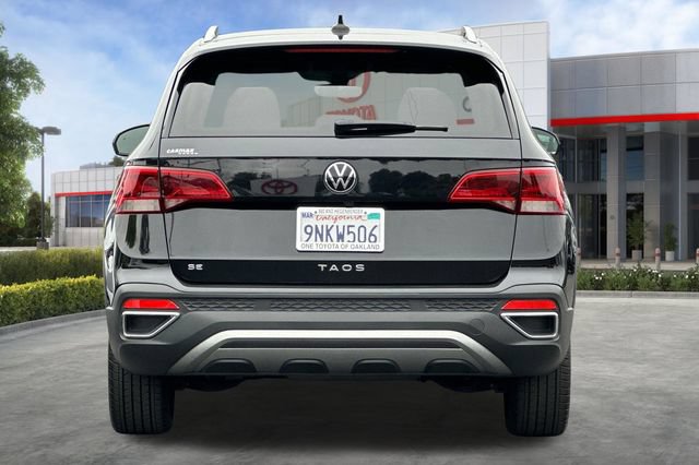 Used 2023 Volkswagen Taos SE FWD image 5